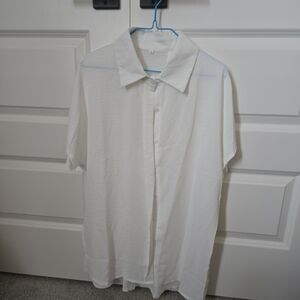 Medium White Short-Sleeve Top